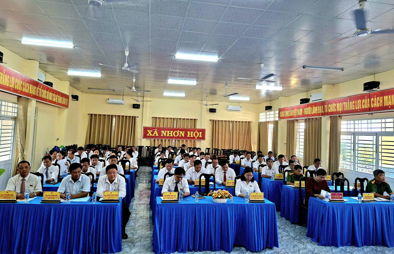 Các đại biểu tham dự kỳ họp