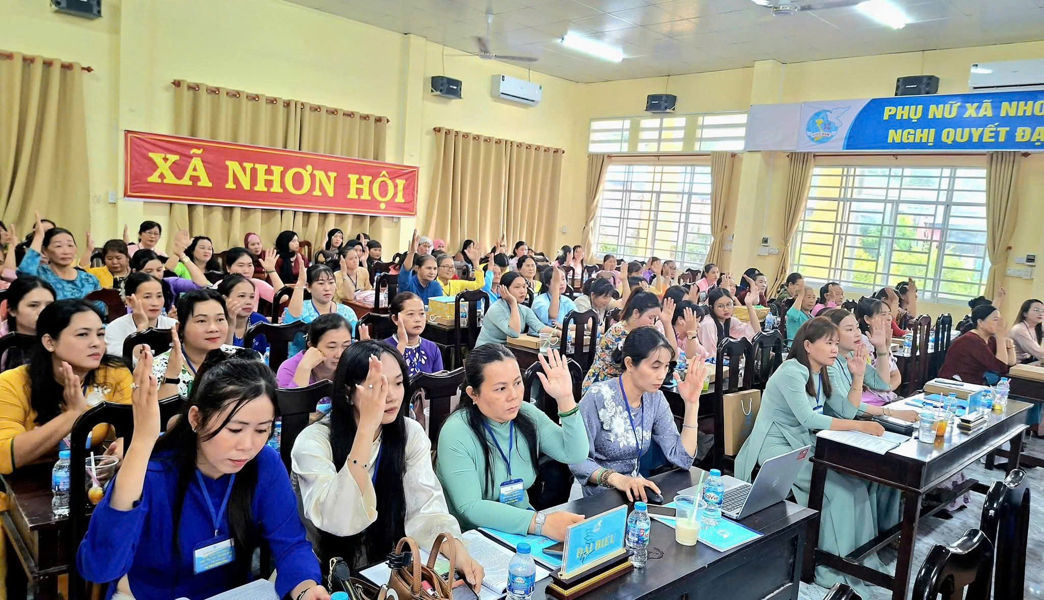 Các đại biểu dự đại hội